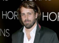 Alexandre Aja La Biographie De Alexandre Aja Avec Voici Fr