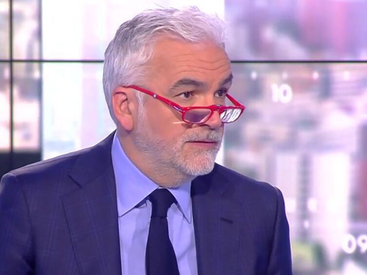 VIDEO Pascal Praud Recadre Un Journaliste En Direct Sur CNews Voici