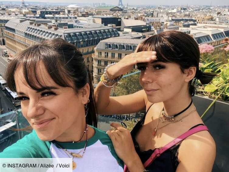 Alizée sa fille Annily maquille sa petite sœur de 2 ans et divise