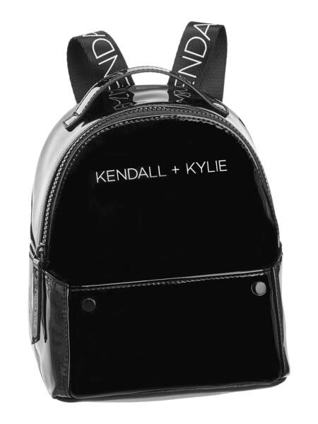 Kendall et Kylie Jenner crééent une collection de sacs en vente chez Deichmann à moins de 40 ...