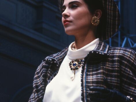 Les looks de défilé de Cristina Cordula en Chanel : son hommage à Karl Lagerfeld