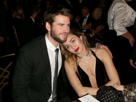 PHOTOS Miley Cyrus et Liam Hemsworth : complices et amoureux pour leur première apparition depuis leur mariage