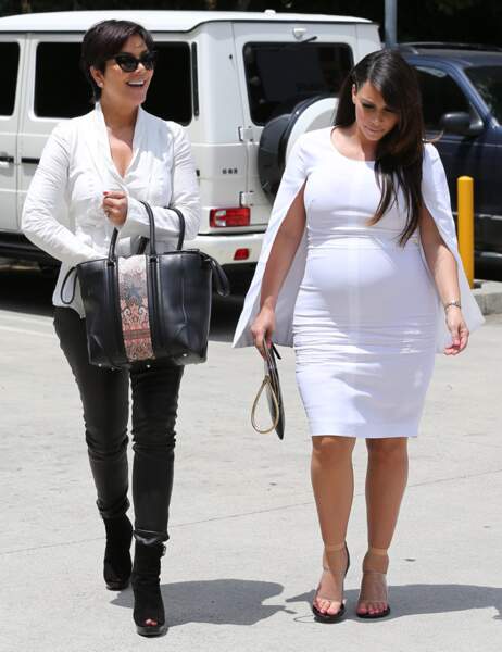kim kardashian chaussure transparente