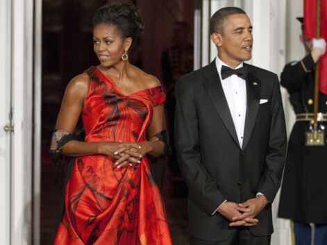 Barack Obama : huit années de mandat, toujours le même costume