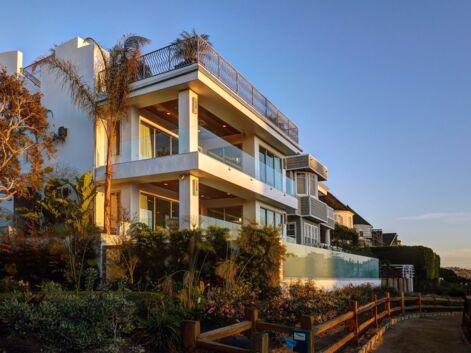 Jean-Claude Van Damme : visitez sa superbe demeure de Los Angeles mise en vente