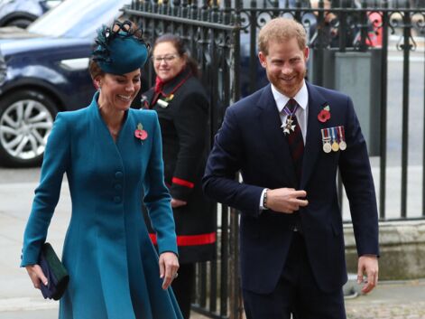 VOICI - Le prince Harry et Kate Middleton très complices, loin du prince William