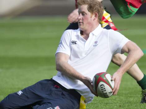 Le prince Harry joue au rugby