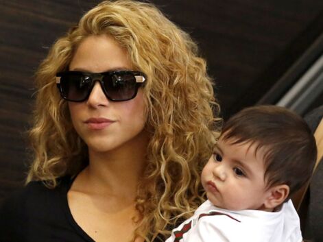 DIAPO Shakira arrive avec son fils Milan à l'aéroport de Los Angeles