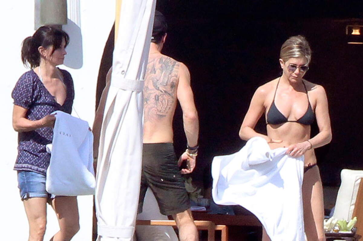 Jennifer Aniston et Courteney Cox en bikini au Mexique - Voici