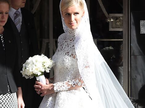 Nicky Hilton dévoile accidentellement ses jambes à son mariage