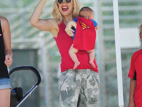 Gwen Stefani, une maman chic au match de foot de son fils
