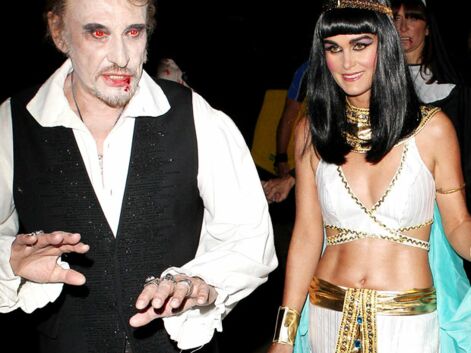 Laeticia et Johnny Hallyday se déguisent en Cléopâtre et en vampire pour Halloween