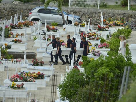 Obsèques de Johnny Hallyday à Saint-Barth : les larmes de Laeticia, Laura et David très unis