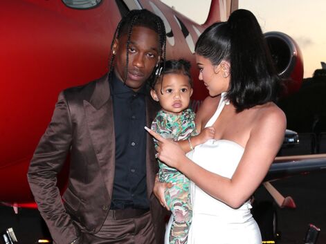 VOICI Kylie Jenner et Travis Scott : le premier tapis rouge de leur fille Stormi, 18 mois