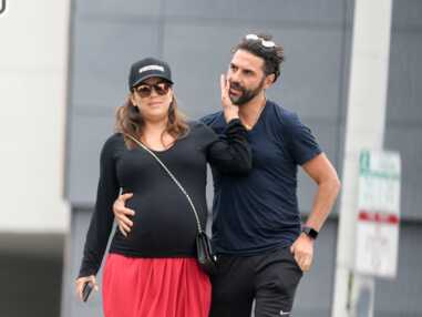 Eva Longoria très enceinte : elle multiplie les marques d'affection avec son mari