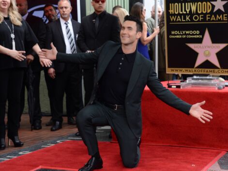 Adam Levine inaugure son étoile sur le Walk of Fame en famille