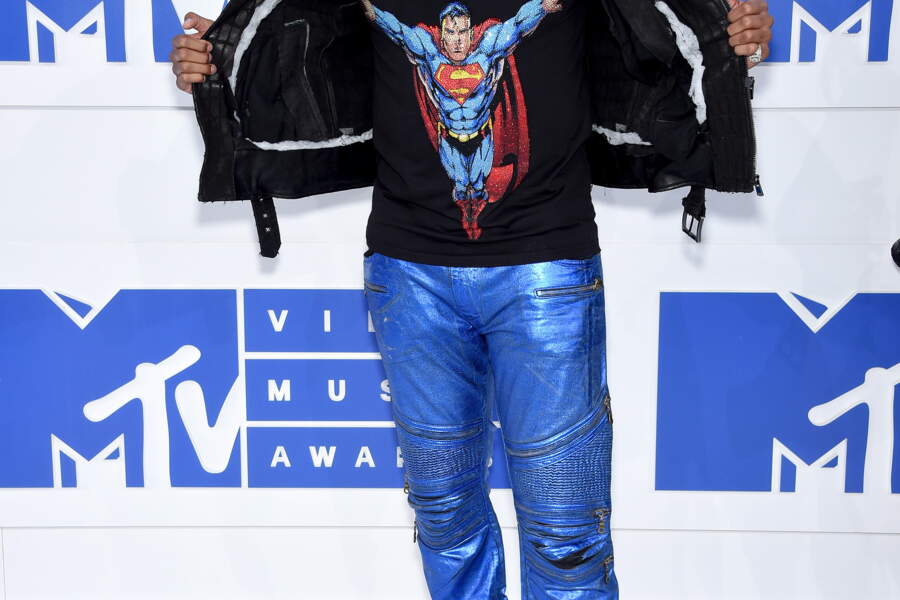 Les looks les plus étranges des MTV Video Music Awards 2016 - Voici