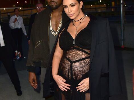 Kim Kardashian ose la robe de grossesse vulgaire