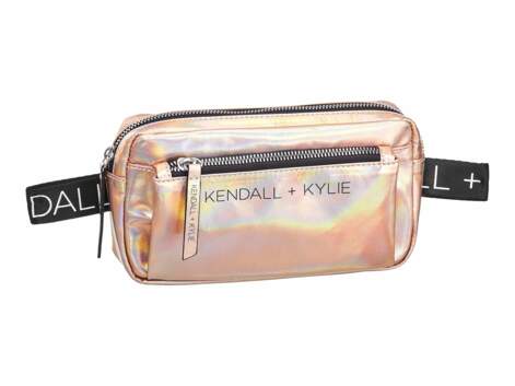 Kendall et Kylie Jenner crééent une collection de sacs en vente chez Deichmann à moins de 40 euros !