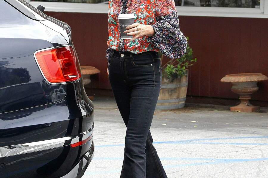 Laeticia Hallyday seule dans les rues de Los Angeles - Voici