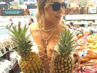 Mariah Carey : tous seins dehors, elle va au marché et c’est n’importe quoi