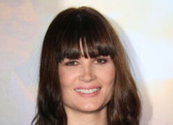 Marina Hands - La biographie de Marina Hands avec Voici.fr