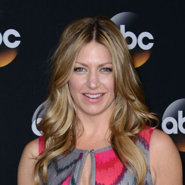 Next photo of Jes Macallan