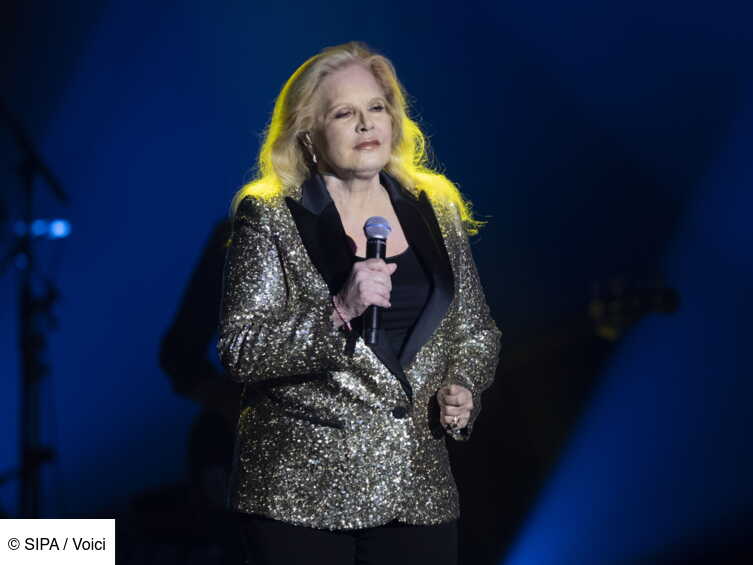 PHOTO Anniversaire de Sylvie Vartan : sa fille Darina lui fait une tendre déclaration d'amour - Vimarsana News