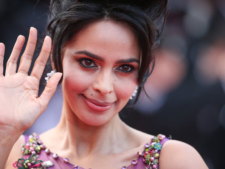 Une star de Bollywood risque l’expulsion de son appartement parisien