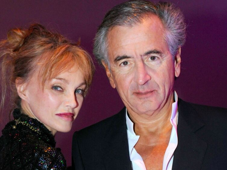 Bernard Henri Lévy Et Sa Nouvelle Compagne Arielle Dombasle et Bernard-Henri Lévy « embarrassés » chez Ardisson