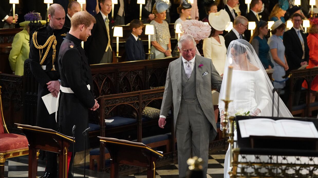 PHOTOS Mariage du prince Harry l\u0027arrivée de Meghan Markle dans sa sublime robe blanche