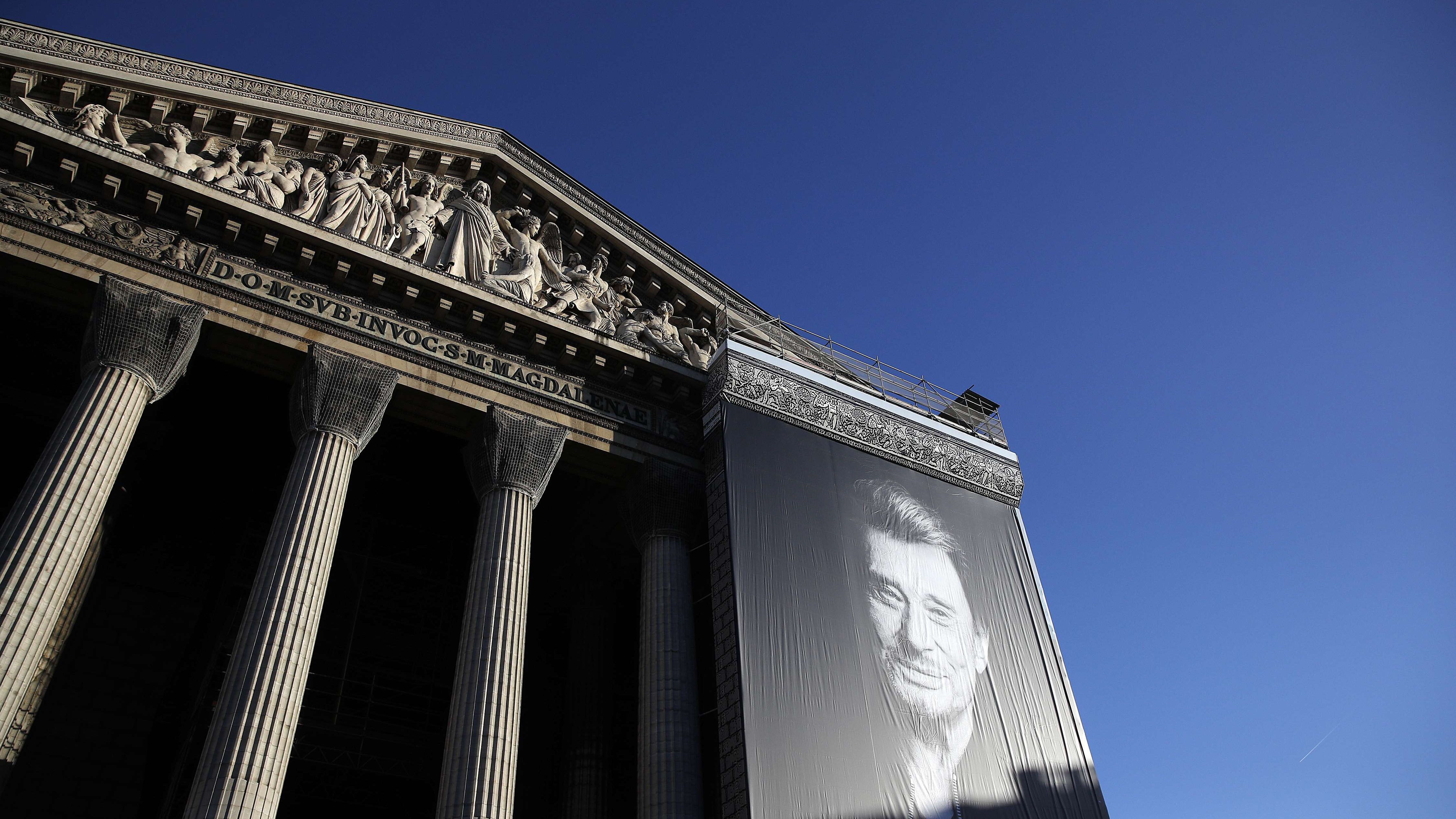 Johnny Hallyday L Idee Indecente Des Fans Pour La Messe Anniversaire A La Madeleine Voici