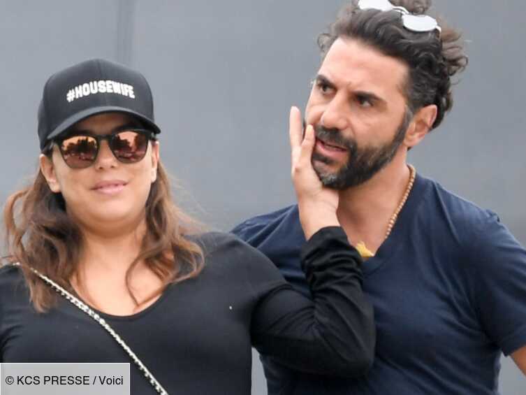 PHOTOS Eva Longoria très enceinte sa promenade trop mignonne avec son mari Voici PHOTOS Eva Longoria très enceinte sa promenade trop mignonne avec son mari Voici