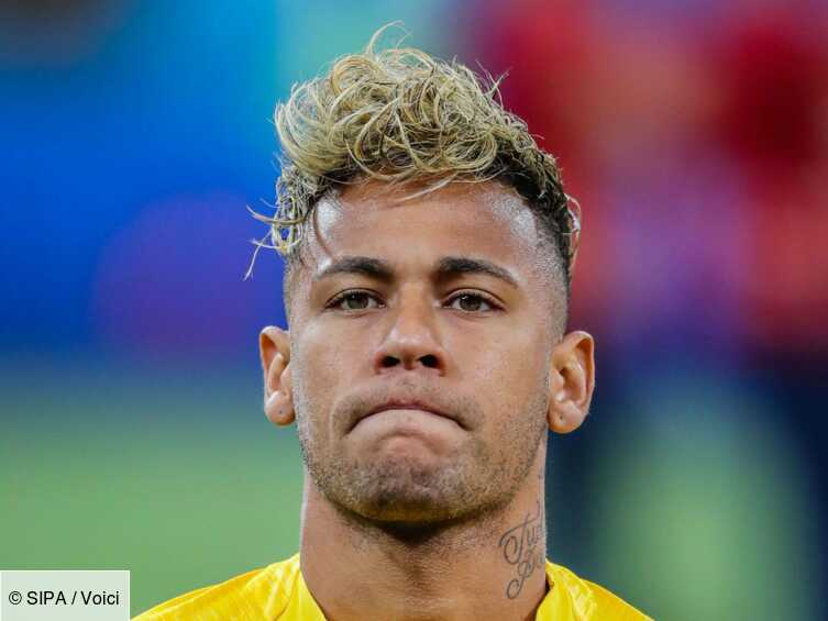 Mondial 2018 Moque Pour Sa Coiffure Spaghettis Neymar A Finalement Tout Coupe Voici