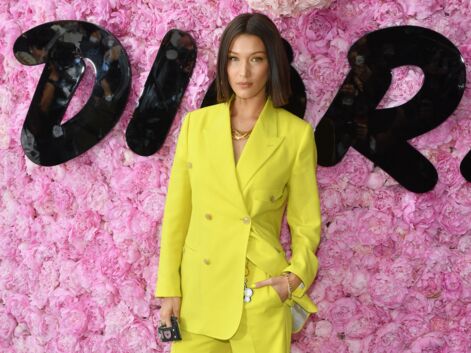 On veut le total look jaune acidulé de Bella Hadid au défilé Dior Homme