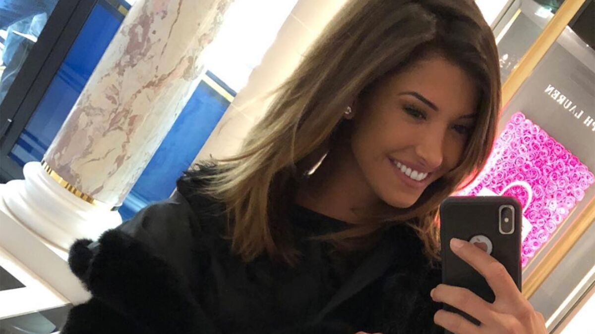 Melanie La Villa Des Coeurs Brises 4 PHOTO Mélanie Dedigama (La Villa des coeurs brisés) se transforme en sapin  et lance un drôle de défi à ses fans - Voici