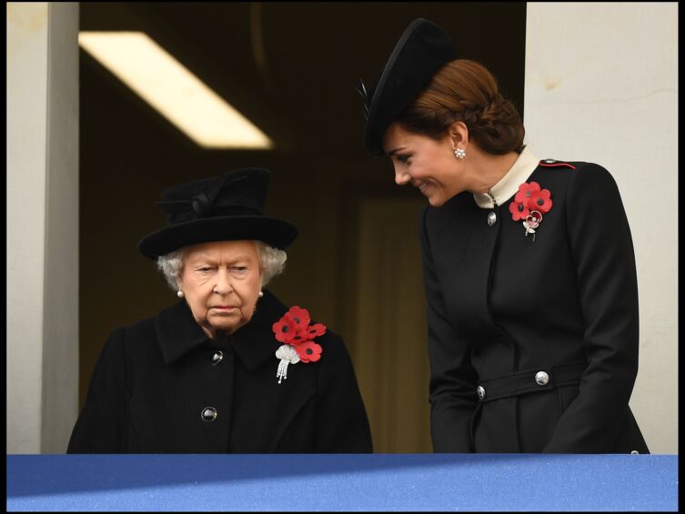 Kate Middleton feignante ? Ce tacle d\u0027Elizabeth II peu avant son mariage avec le prince William , Voici