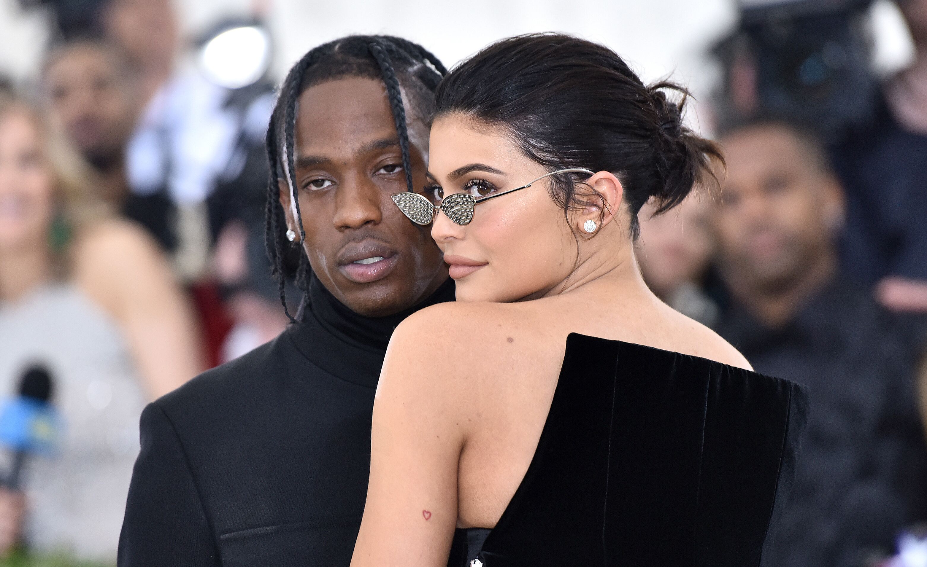 Kylie Jenner Accuse Travis Scott De Lavoir Trompée Et Elle