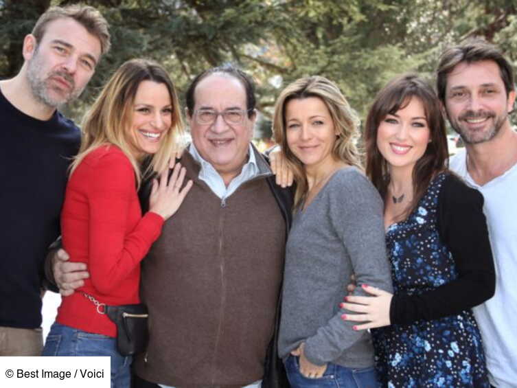 Les Mysteres De L Amour L Identite De L Acteur Condamne Pour Exhibition Sexuelle Devoilee Voici