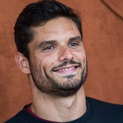 Photos Florent Manaudou Amoureux Il S Affiche Avec Sa Cherie Pernille Blume Voici