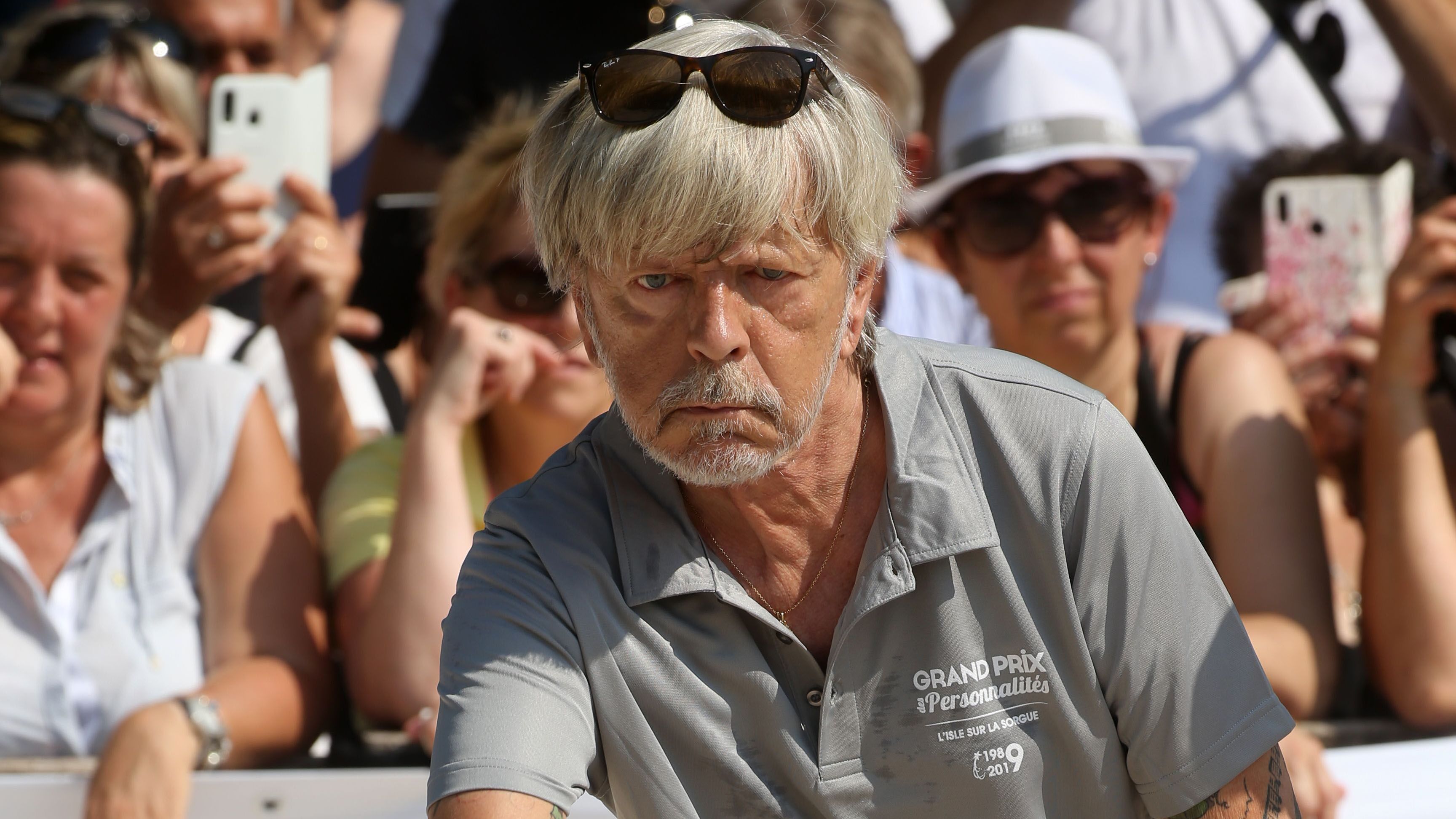 Photos Renaud Fait Son Grand Retour A Un Tournoi De Petanque Voici