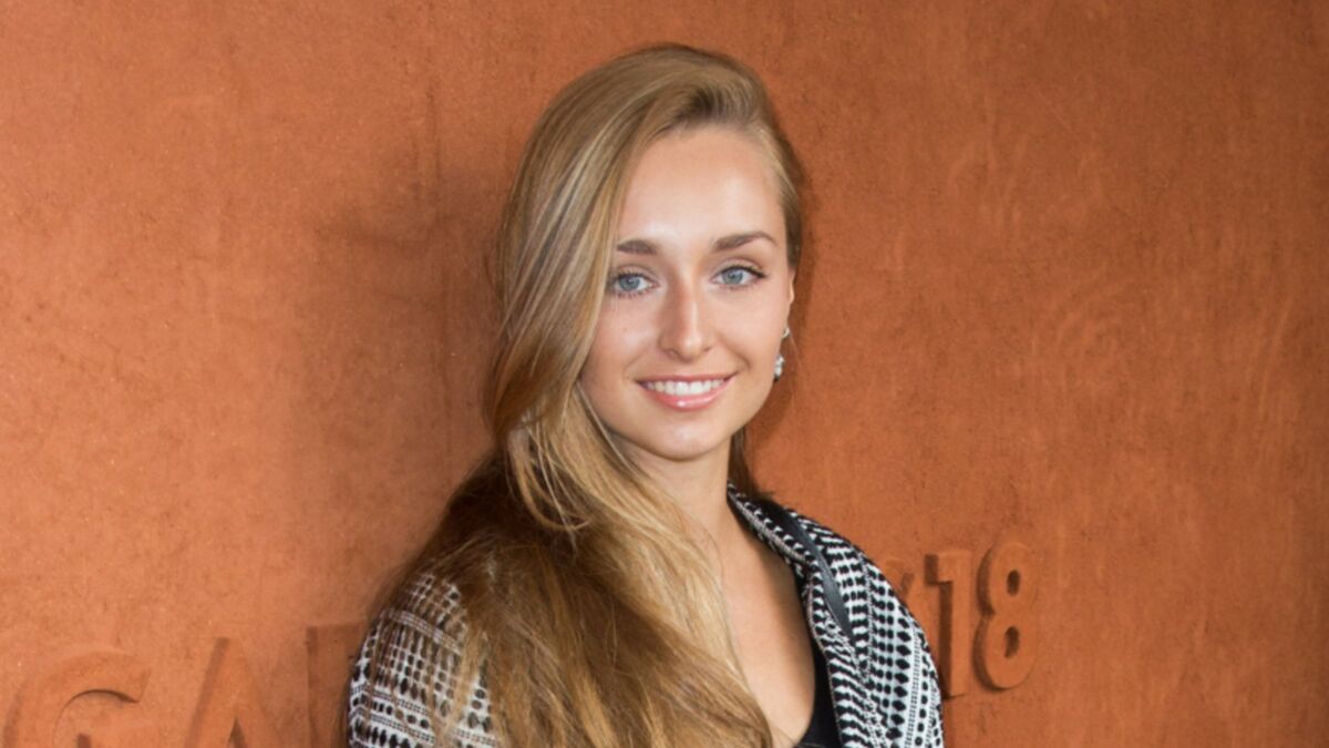 Emma Smet Danse Avec Les Stars Emma Smet bientôt chanteuse ? La petite-fille de Johnny Hallyday se confie  - Voici
