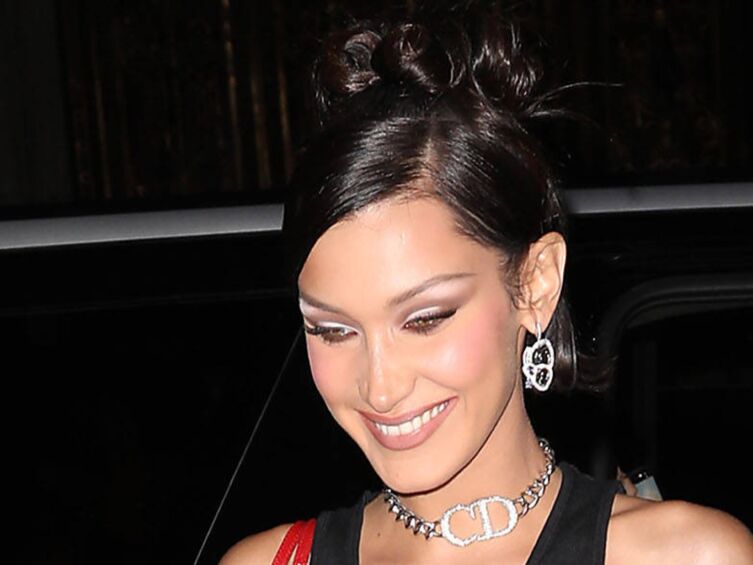 Bella Hadid : plus belle femme du monde selon un chirurgien qui s