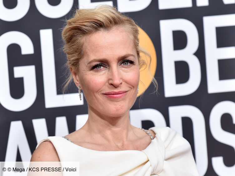 Gillian Anderson Sex Education Parle De Son Expérience Lesbienne