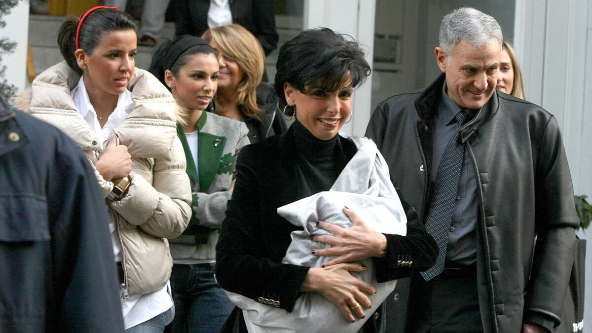 Rachida Dati Maman De Zohra Ce Surprenant Stratageme Qu Elle Aurait Pu Utiliser A La Sortie De La Maternite Voici