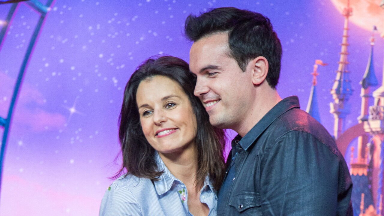 Photo Faustine Bollaert Comment Maxime Chattam Evite De La Vexer Le Jour De Son Anniversaire Voici