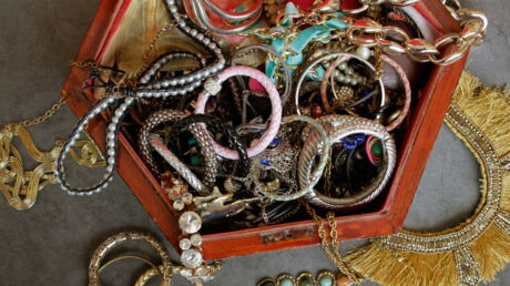 Nos Astuces Pour Bien Nettoyer Vos Bijoux Fantaisie A La Maison Voici