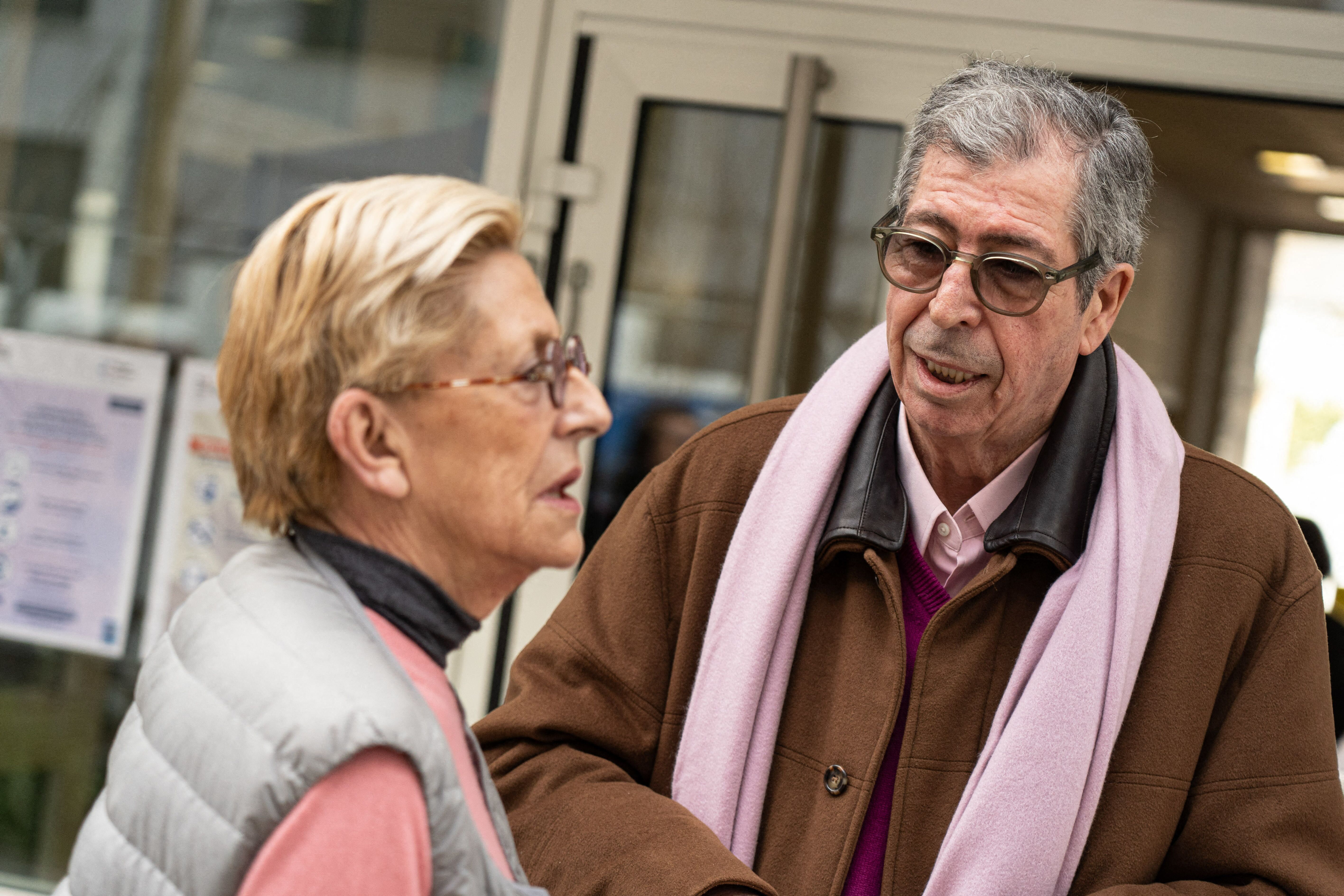 Photo Isabelle Balkany Poste Un Surprenant Cliche De Patrick Balkany De Retour Chez Lui Apres Son Hospitalisation Voici