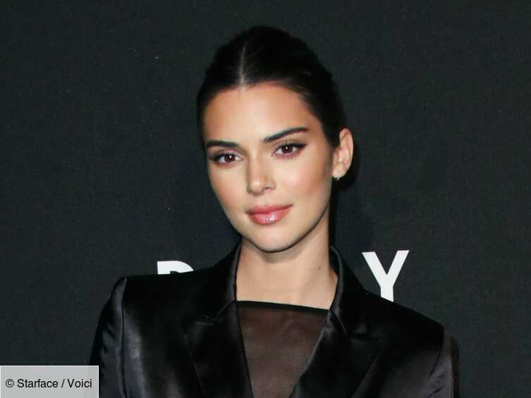 PHOTO Kendall Jenner poses in tiny panties, her fans are in heaven ...