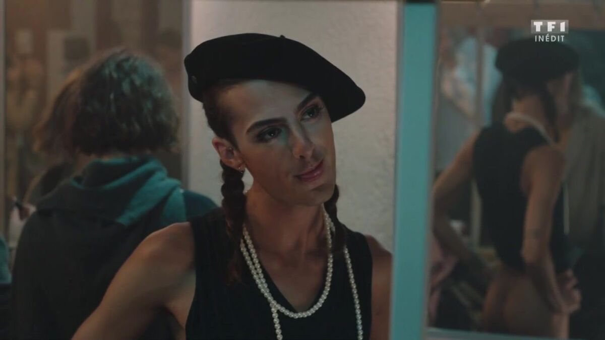 Elliot Dans Ici Tout Commence Est Il Gay Ici tout commence : qui est Nicolas Anselmo, l'interprète d'Eliott Prevost  ? - Voici